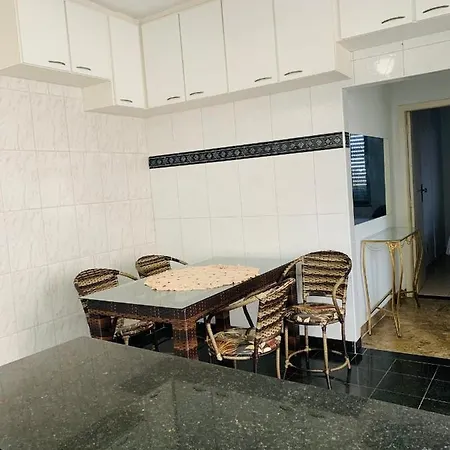 Apartamento Frente Ao Mar Em Santos Com Garagem Exterior foto