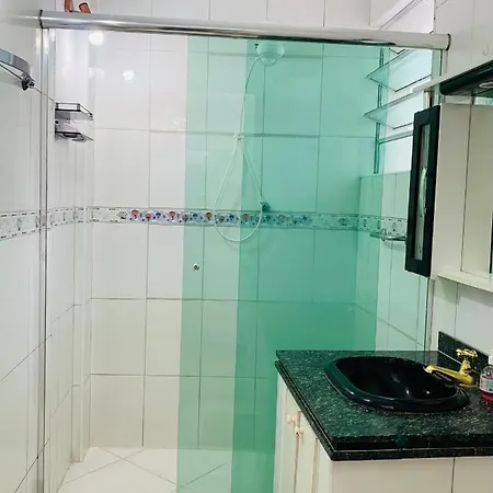 Apartamento Frente Ao Mar Em Santos Com Garagem Exterior foto
